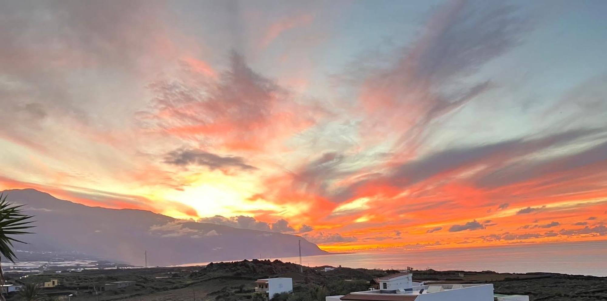 Casa Nela. Rural Y Acogedora En Las Puntas El Hierro ฟรอนเตรา ภายนอก รูปภาพ