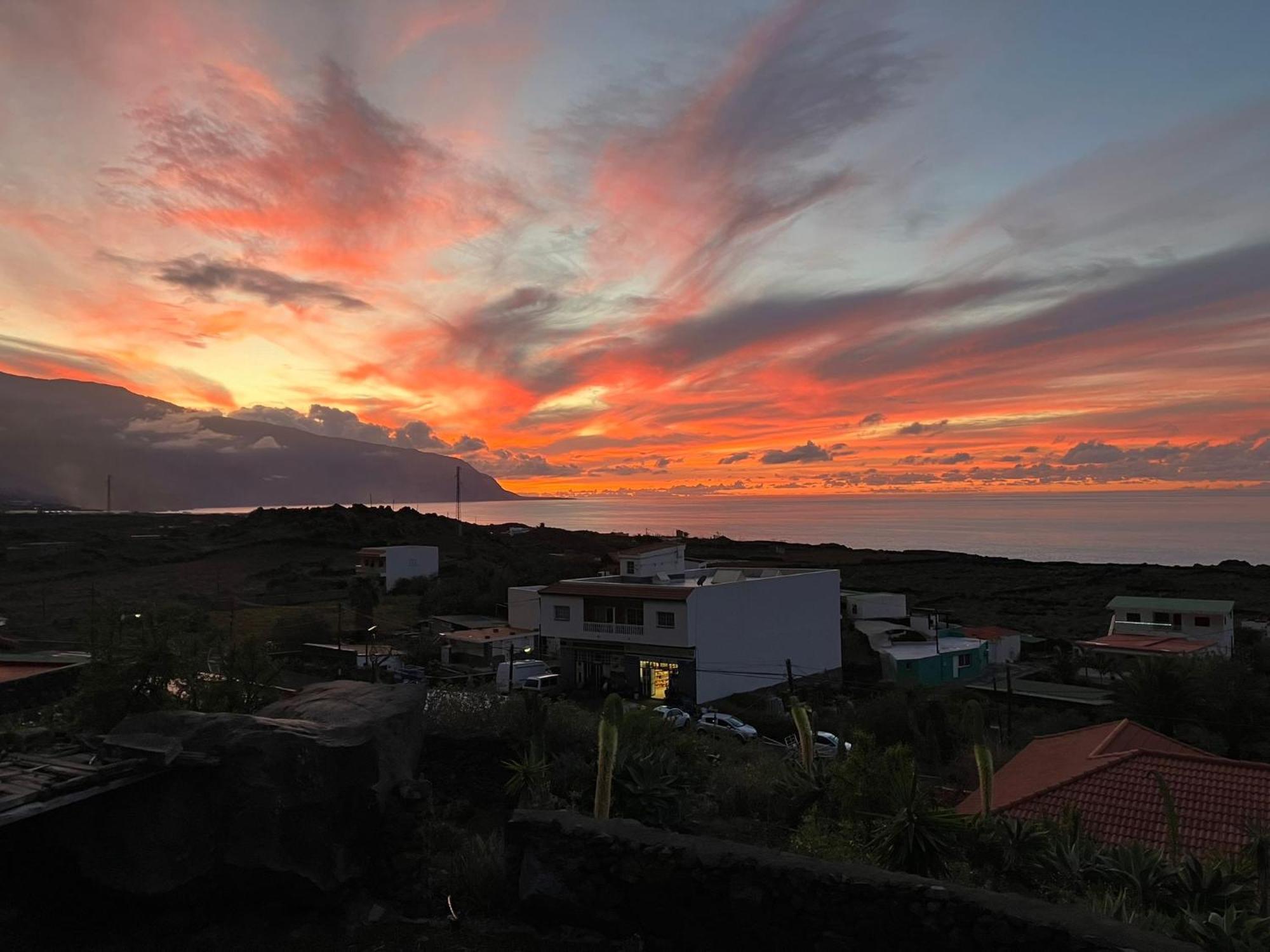 Casa Nela. Rural Y Acogedora En Las Puntas El Hierro ฟรอนเตรา ภายนอก รูปภาพ